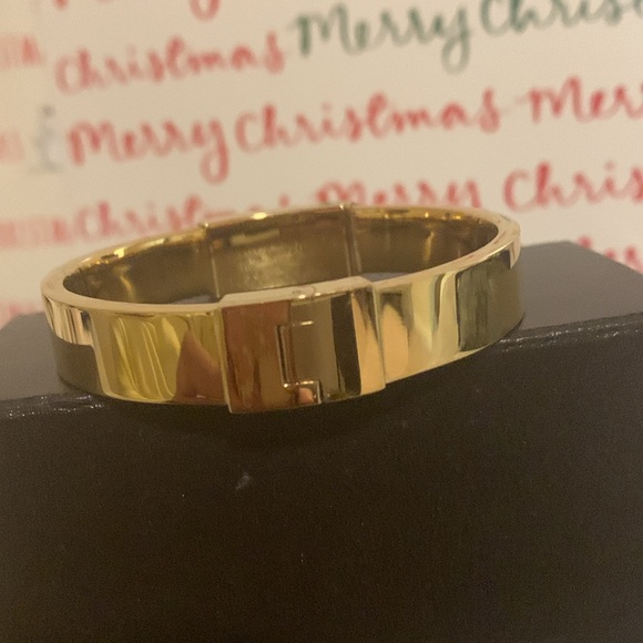 Michael Kors - Picture 3 of 6